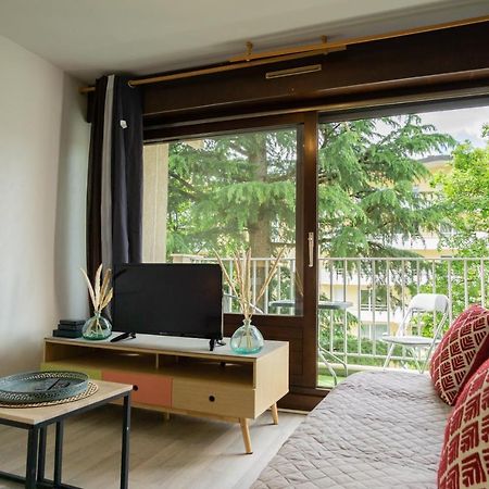 MeythetSaint-Paul Cosy Studio Avec Place De Parking Priveeアパートメント エクステリア 写真