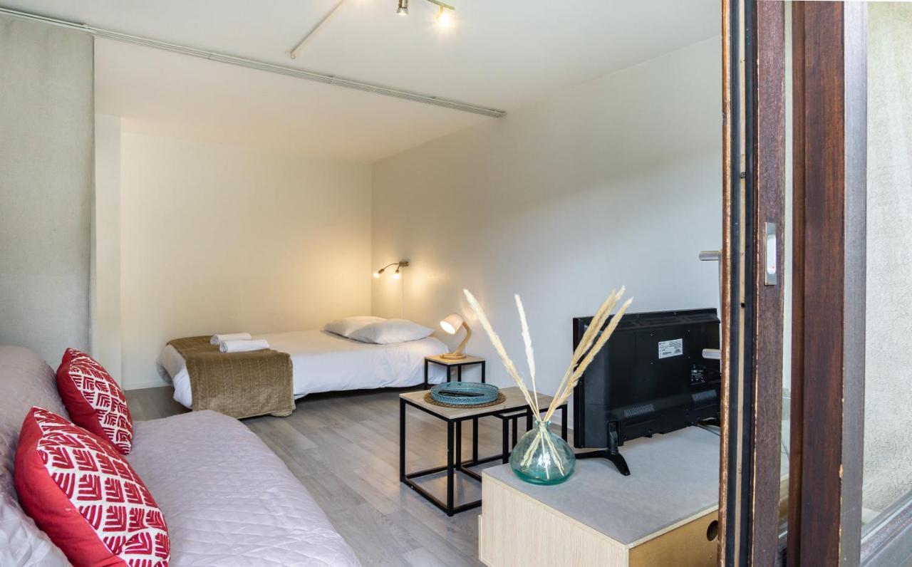 MeythetSaint-Paul Cosy Studio Avec Place De Parking Priveeアパートメント エクステリア 写真